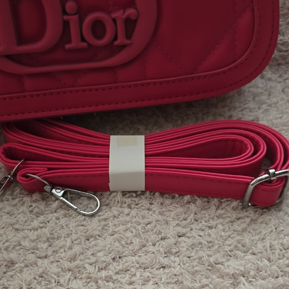 :FIRM: Hot Pink Quilted Crossbody Bag - Picture 2 of 12